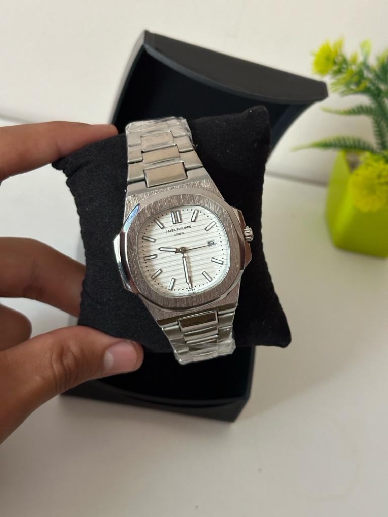 Montre Patek Philip Geneve Blanc